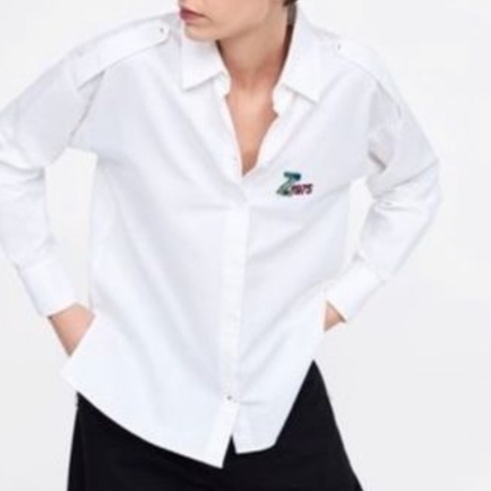NWT. Zara button down white shirt  size M